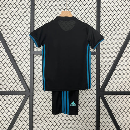 Real Madrid Retro 17/18 Away Jersey Kids